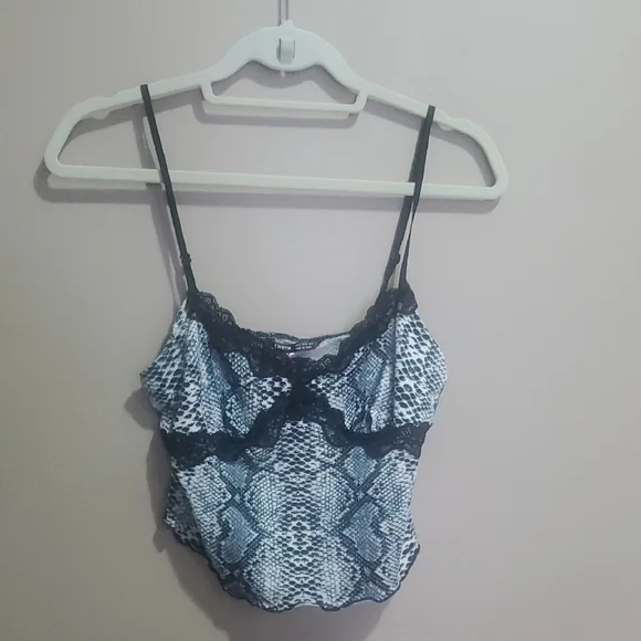 SHEIN Monochrome Snake Print Lace Camisole Size Small - Picture 1 of 3
